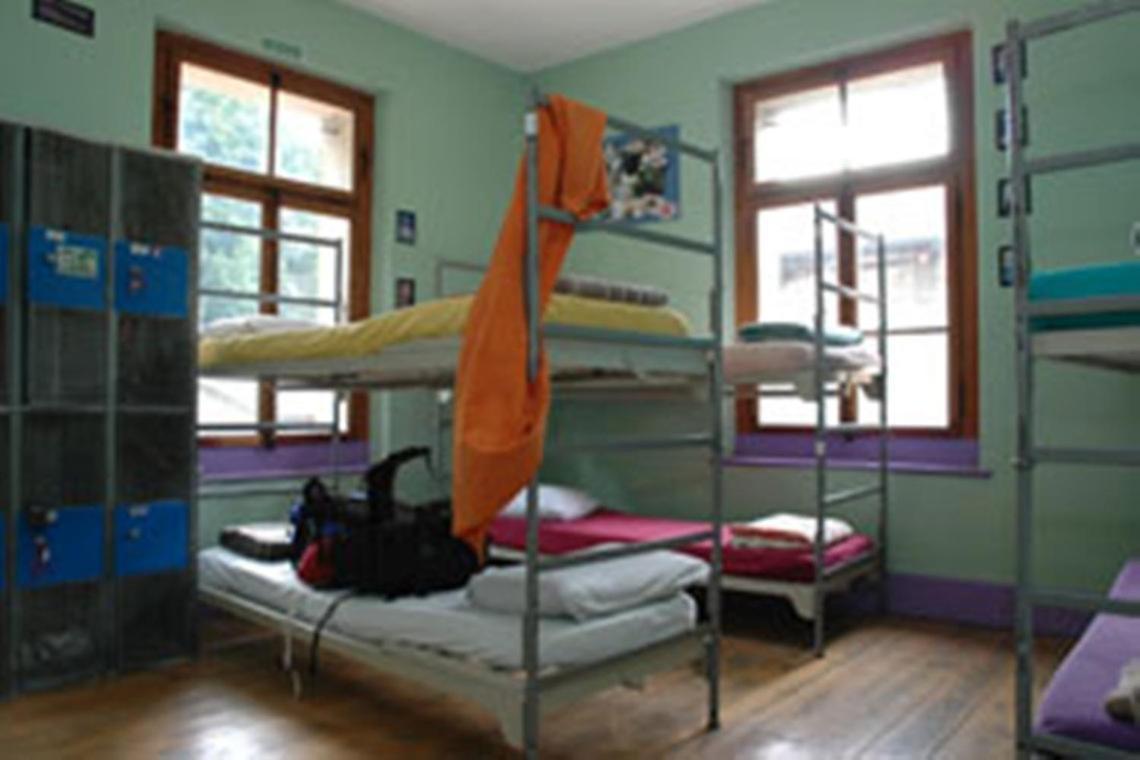 Ostello Funny Farm Backpackers Unterseen Esterno foto
